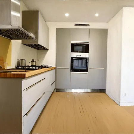 Bel Gare Apartment